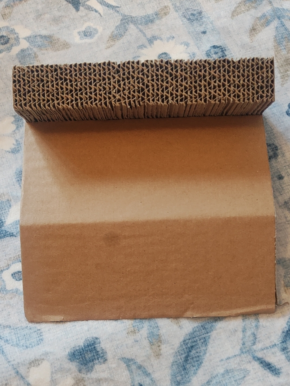 PETS: CAT SCRATCHER SET - Picture 5 of 13